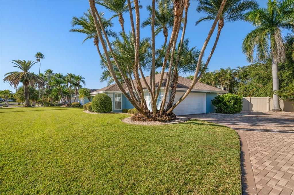 待售: $1,249,900 (3 贝兹, 2 浴室, 2280 平方英尺)