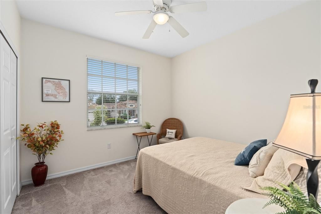 待售: $315,000 (2 贝兹, 2 浴室, 1390 平方英尺)