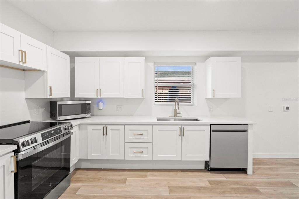 For Sale: $1,199,000 (8 beds, 0 baths, 2680 Square Feet)