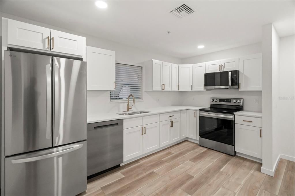 For Sale: $1,199,000 (8 beds, 0 baths, 2680 Square Feet)