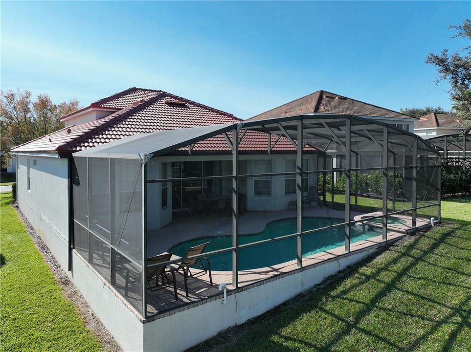 合同活跃: $650,000 (5 贝兹, 5 浴室, 2342 平方英尺)