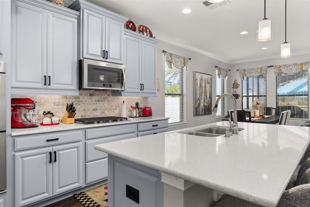 Active With Contract: $649,000 (3 beds, 2 baths, 2169 Square Feet)