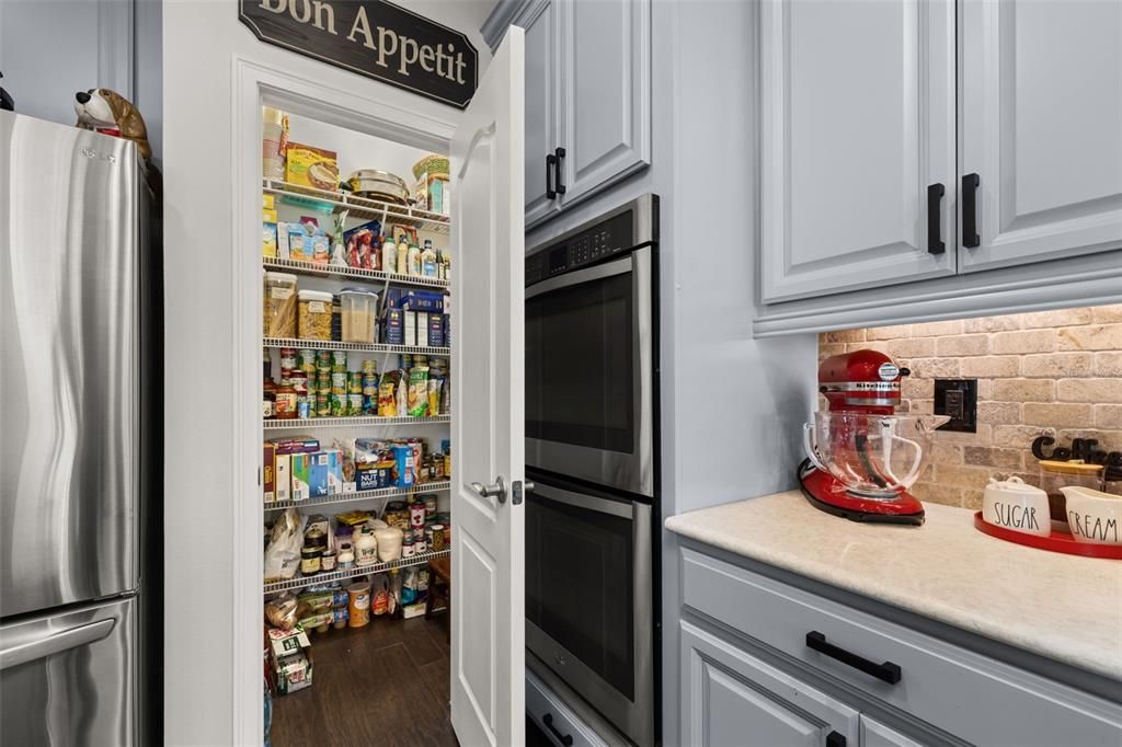 Active With Contract: $649,000 (3 beds, 2 baths, 2169 Square Feet)