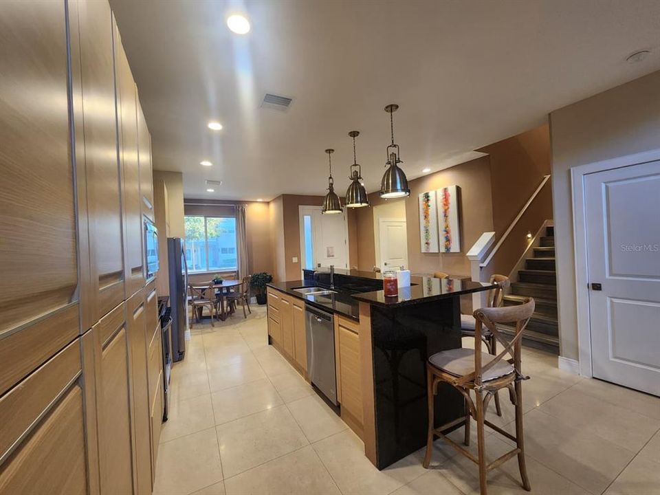 For Sale: $480,000 (4 beds, 4 baths, 2396 Square Feet)