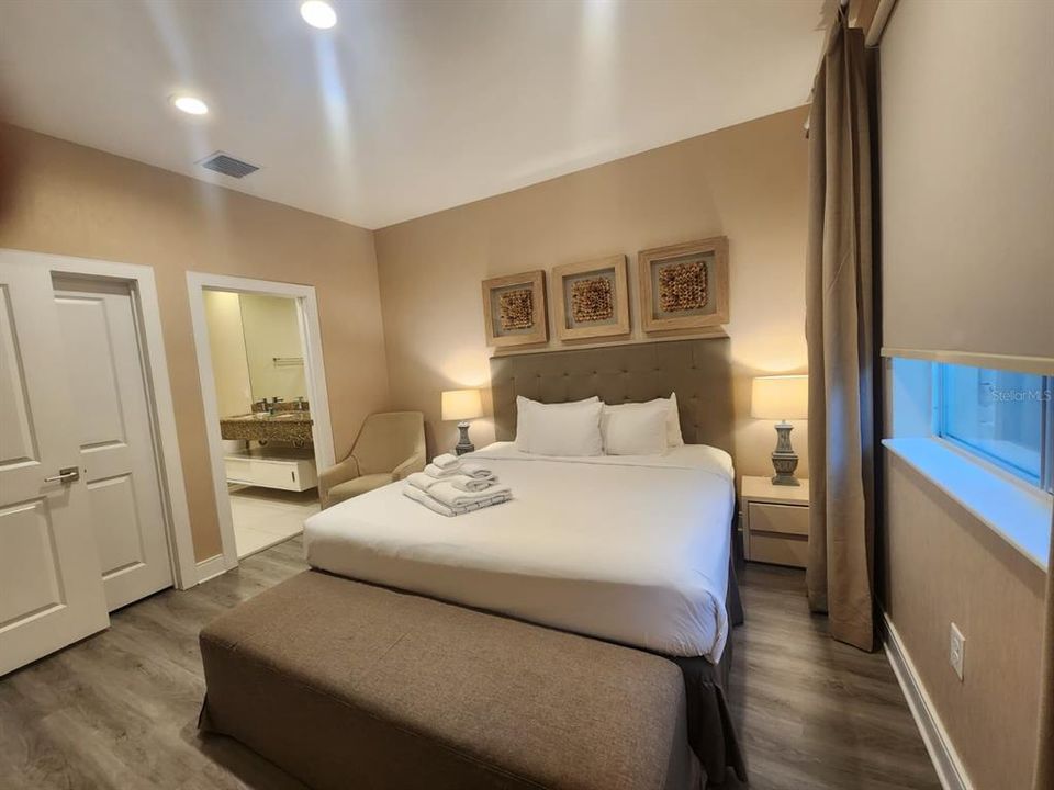 For Sale: $480,000 (4 beds, 4 baths, 2396 Square Feet)