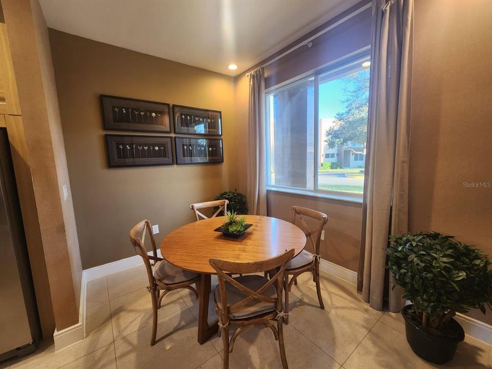 For Sale: $480,000 (4 beds, 4 baths, 2396 Square Feet)