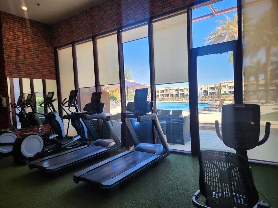 For Sale: $480,000 (4 beds, 4 baths, 2396 Square Feet)