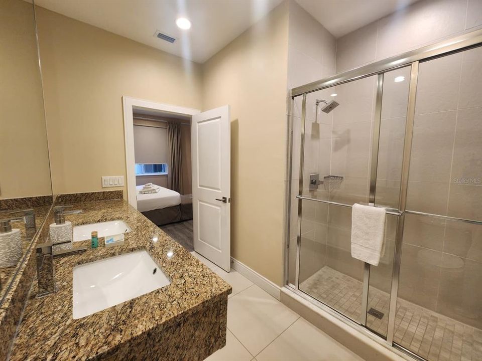 For Sale: $480,000 (4 beds, 4 baths, 2396 Square Feet)