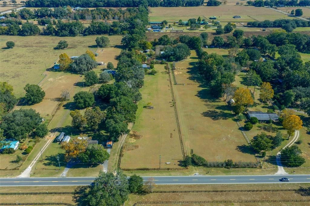 合同活跃: $180,000 (2 贝兹, 2 浴室, 1056 平方英尺)