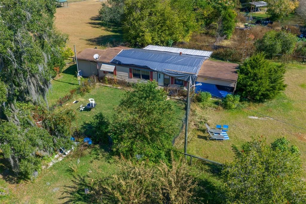 合同活跃: $180,000 (2 贝兹, 2 浴室, 1056 平方英尺)