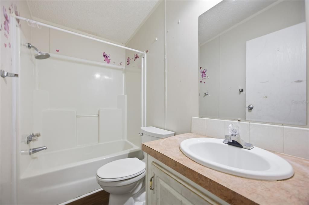 待售: $200,000 (3 贝兹, 2 浴室, 1512 平方英尺)