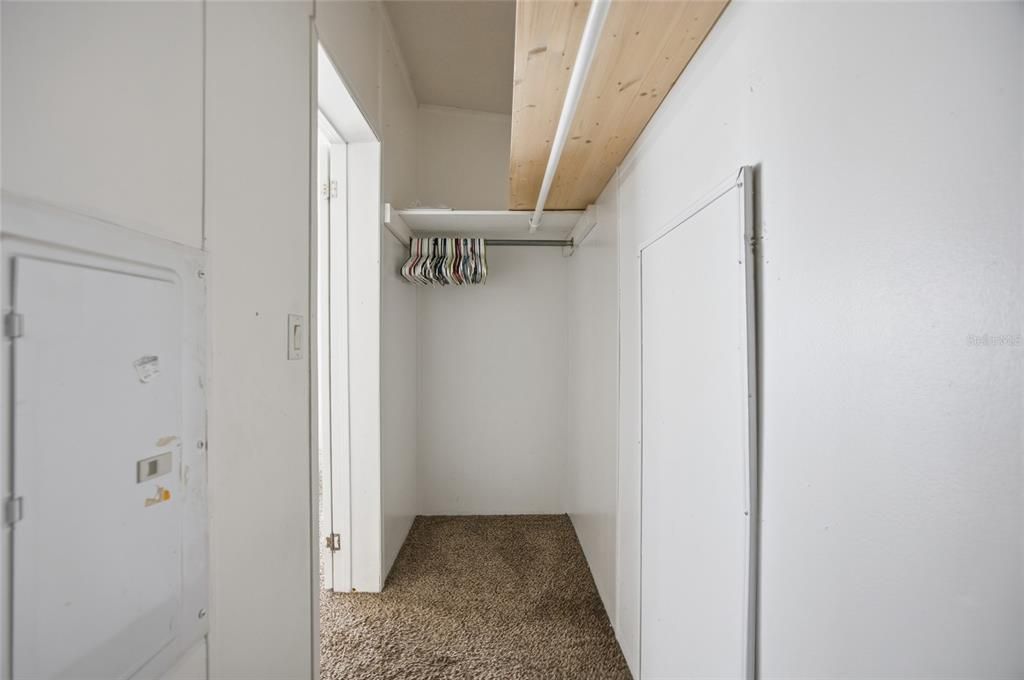 待售: $200,000 (3 贝兹, 2 浴室, 1512 平方英尺)