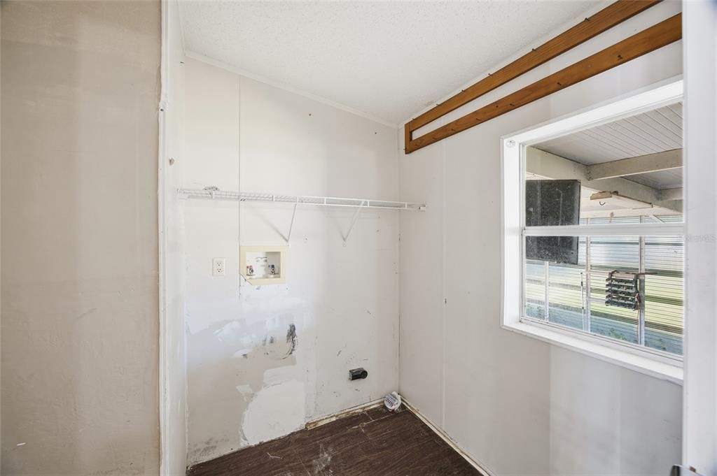 待售: $200,000 (3 贝兹, 2 浴室, 1512 平方英尺)