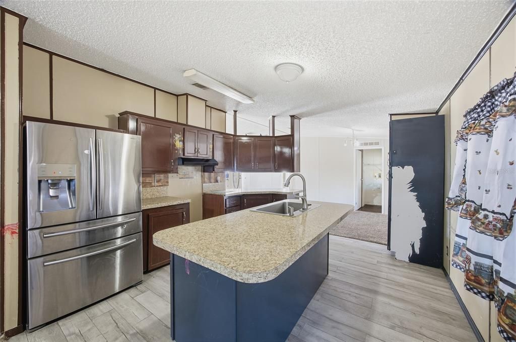 待售: $200,000 (3 贝兹, 2 浴室, 1512 平方英尺)