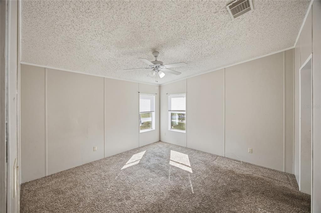 待售: $200,000 (3 贝兹, 2 浴室, 1512 平方英尺)