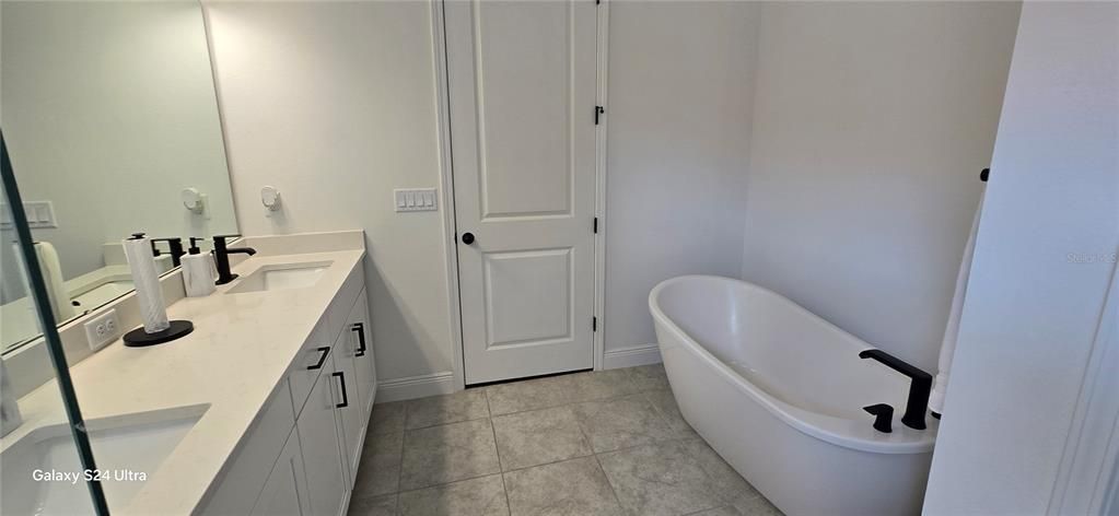 待售: $524,999 (4 贝兹, 3 浴室, 2827 平方英尺)