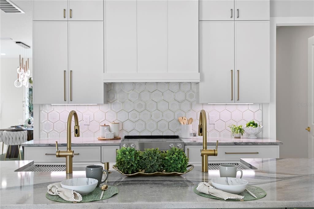 Active With Contract: $1,625,000 (4 beds, 5 baths, 5100 Square Feet)