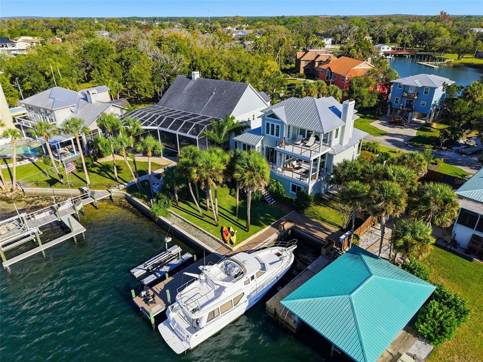 For Sale: $2,400,000 (3 beds, 2 baths, 2339 Square Feet)