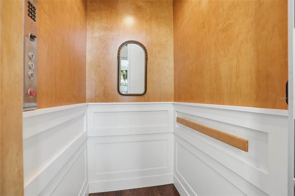 For Sale: $2,400,000 (3 beds, 2 baths, 2339 Square Feet)