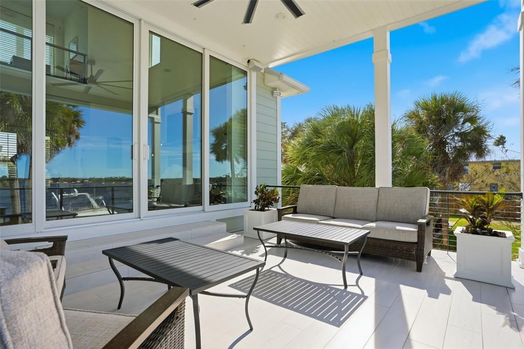 For Sale: $2,400,000 (3 beds, 2 baths, 2339 Square Feet)