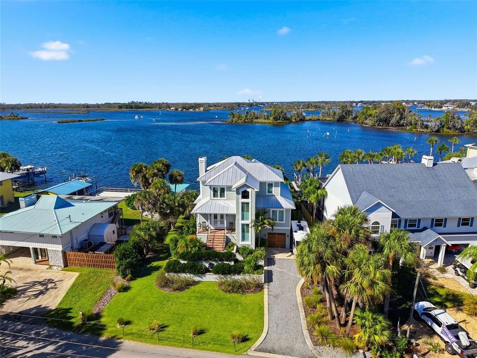 For Sale: $2,400,000 (3 beds, 2 baths, 2339 Square Feet)