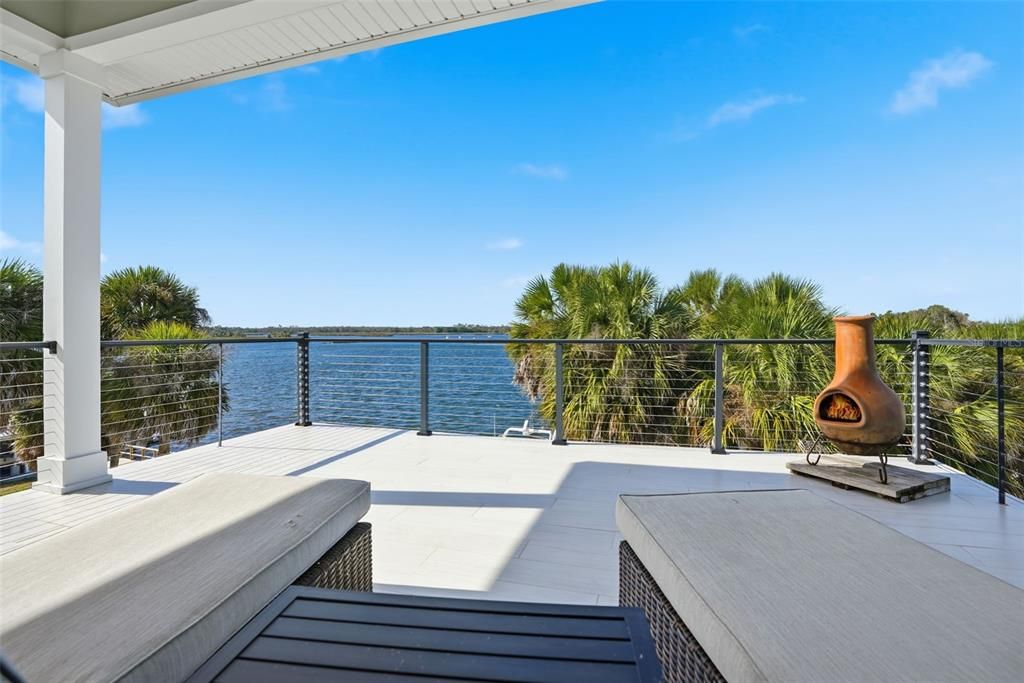 For Sale: $2,400,000 (3 beds, 2 baths, 2339 Square Feet)