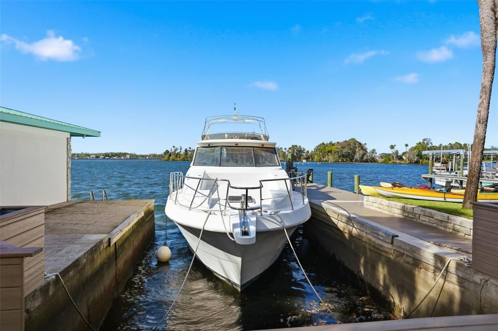 For Sale: $2,400,000 (3 beds, 2 baths, 2339 Square Feet)