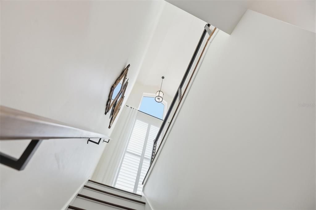 For Sale: $2,400,000 (3 beds, 2 baths, 2339 Square Feet)