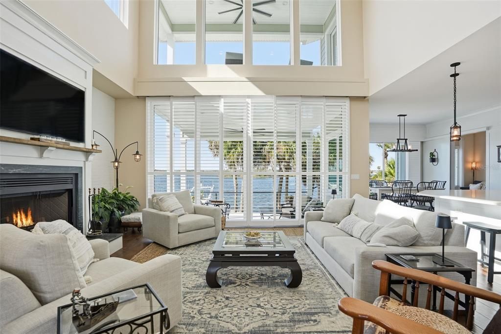 For Sale: $2,400,000 (3 beds, 2 baths, 2339 Square Feet)