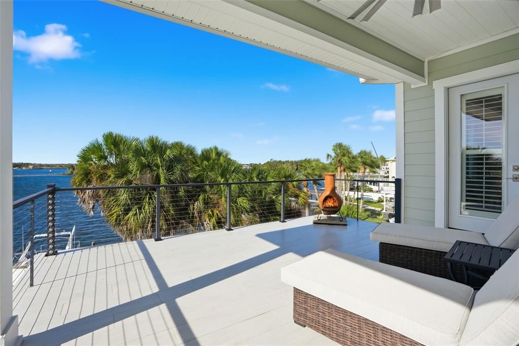 For Sale: $2,400,000 (3 beds, 2 baths, 2339 Square Feet)