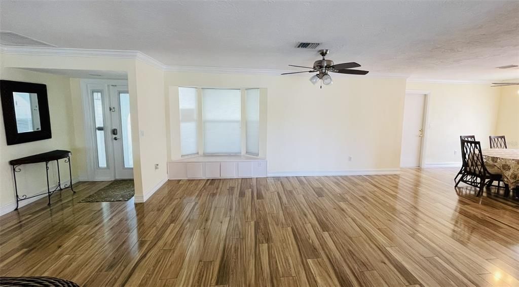 For Sale: $565,000 (3 beds, 2 baths, 2063 Square Feet)