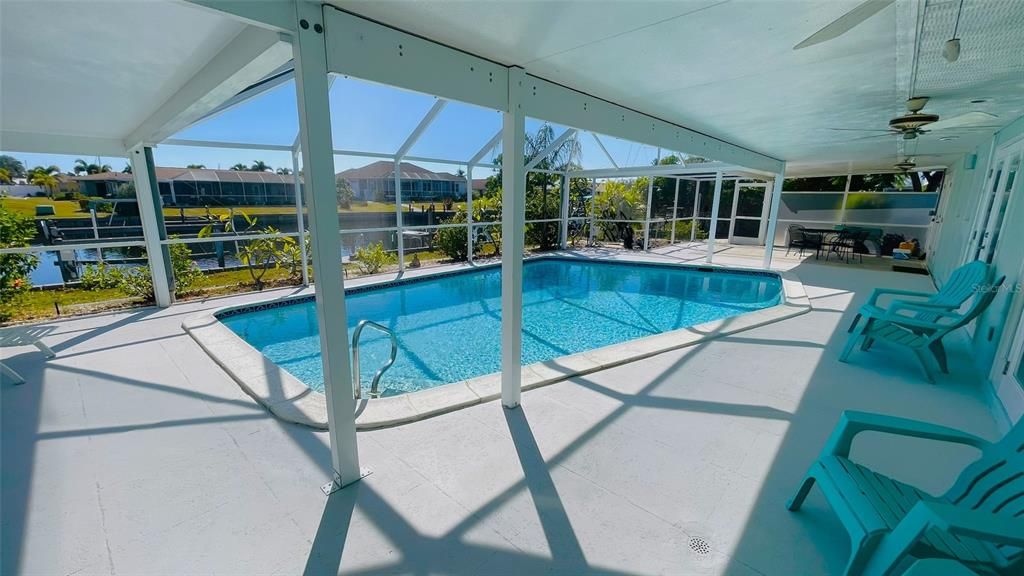 For Sale: $565,000 (3 beds, 2 baths, 2063 Square Feet)