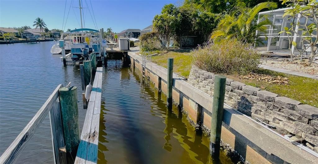 For Sale: $565,000 (3 beds, 2 baths, 2063 Square Feet)