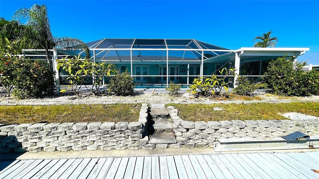 For Sale: $565,000 (3 beds, 2 baths, 2063 Square Feet)