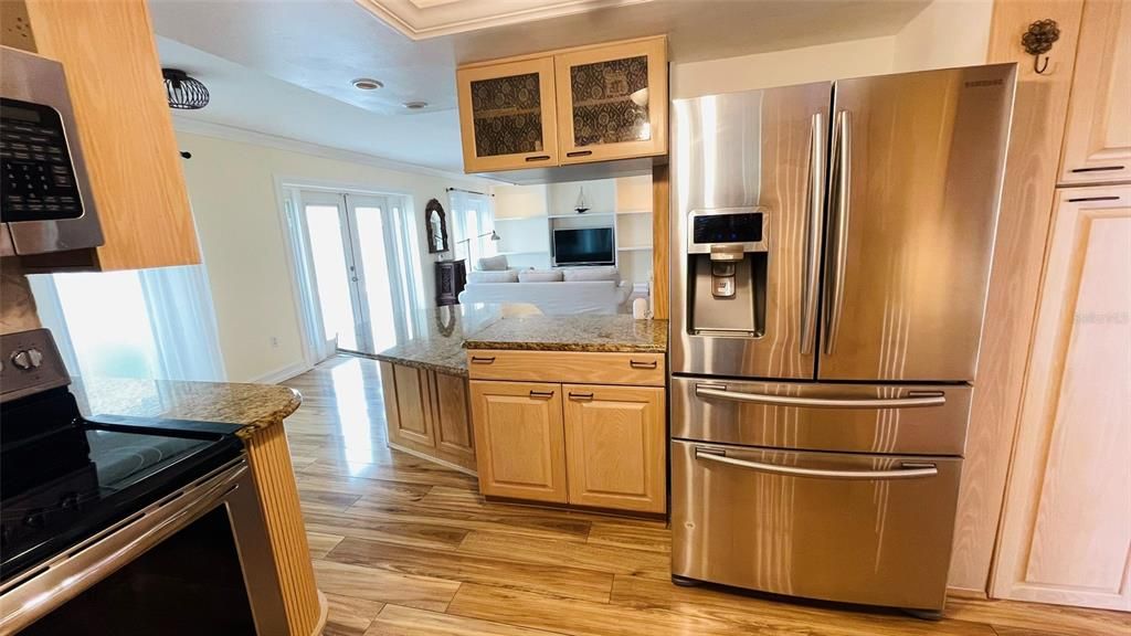 For Sale: $565,000 (3 beds, 2 baths, 2063 Square Feet)