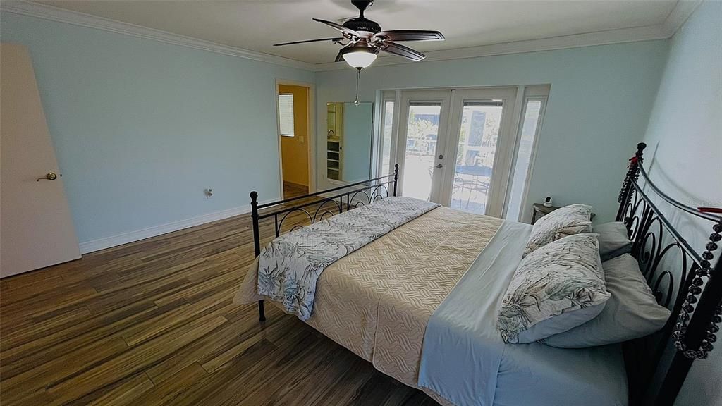 For Sale: $565,000 (3 beds, 2 baths, 2063 Square Feet)