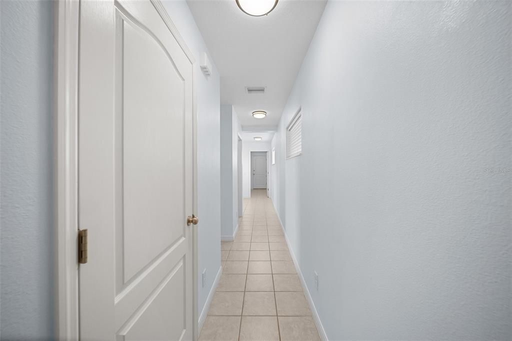 На продажу: $375,000 (2 спален, 2 ванн, 1258 Квадратных фут)