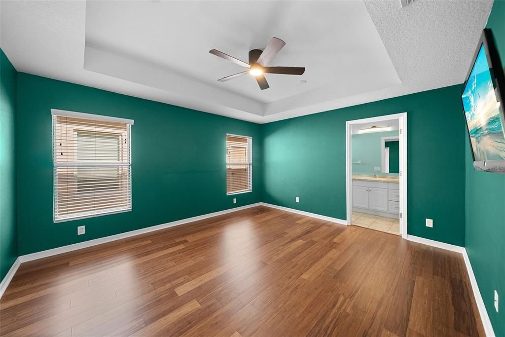 На продажу: $375,000 (2 спален, 2 ванн, 1258 Квадратных фут)