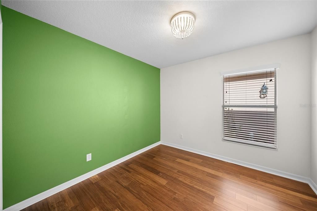 На продажу: $375,000 (2 спален, 2 ванн, 1258 Квадратных фут)