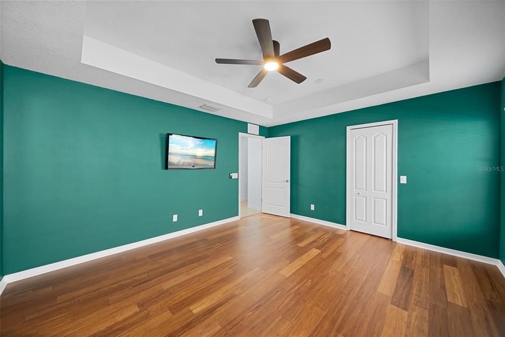 На продажу: $375,000 (2 спален, 2 ванн, 1258 Квадратных фут)