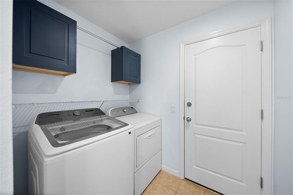 На продажу: $375,000 (2 спален, 2 ванн, 1258 Квадратных фут)