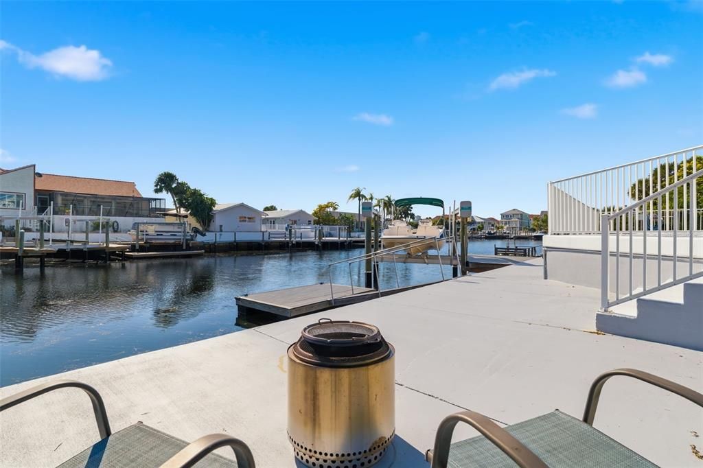 For Sale: $1,049,999 (3 beds, 2 baths, 2019 Square Feet)