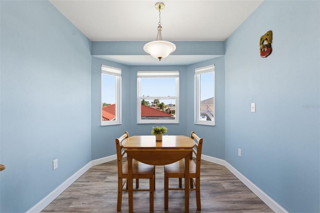 For Sale: $1,049,999 (3 beds, 2 baths, 2019 Square Feet)