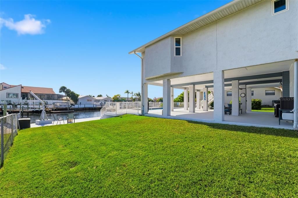 For Sale: $1,049,999 (3 beds, 2 baths, 2019 Square Feet)