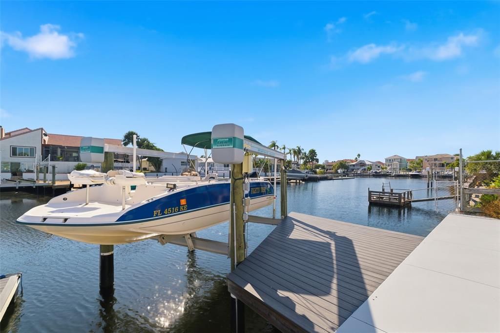 For Sale: $1,049,999 (3 beds, 2 baths, 2019 Square Feet)