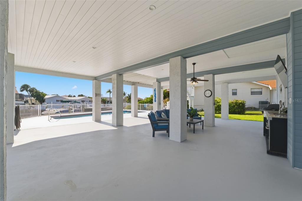 For Sale: $1,049,999 (3 beds, 2 baths, 2019 Square Feet)