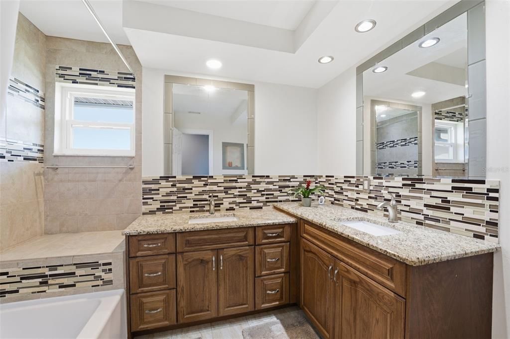 For Sale: $1,049,999 (3 beds, 2 baths, 2019 Square Feet)