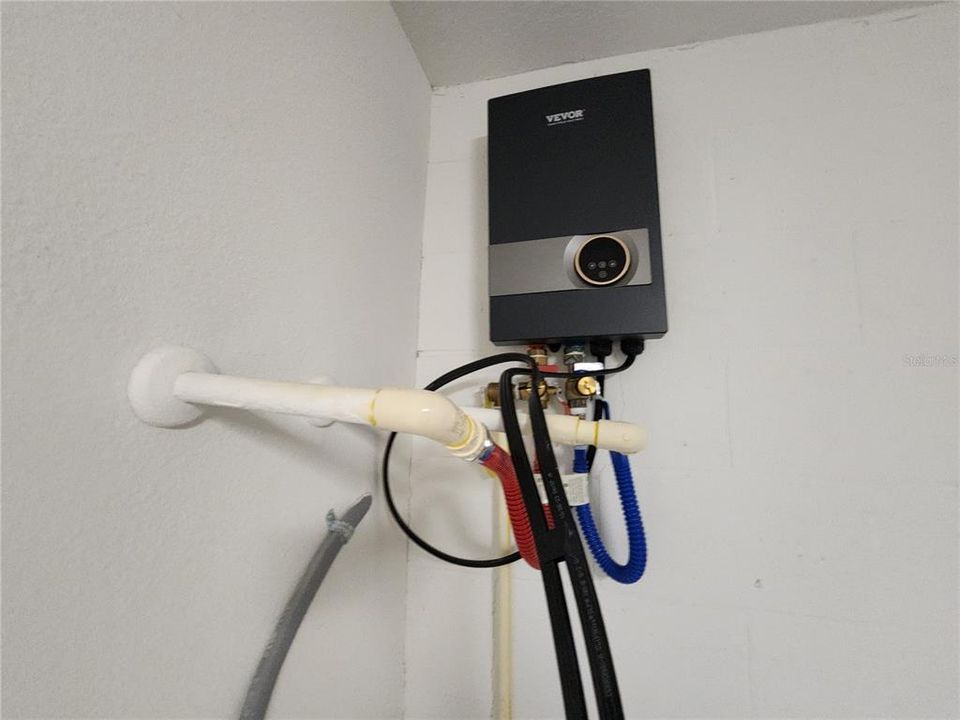 На продажу: $309,500 (3 спален, 2 ванн, 1451 Квадратных фут)