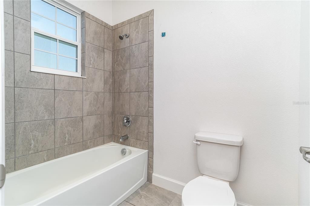 На продажу: $457,000 (4 спален, 3 ванн, 2532 Квадратных фут)