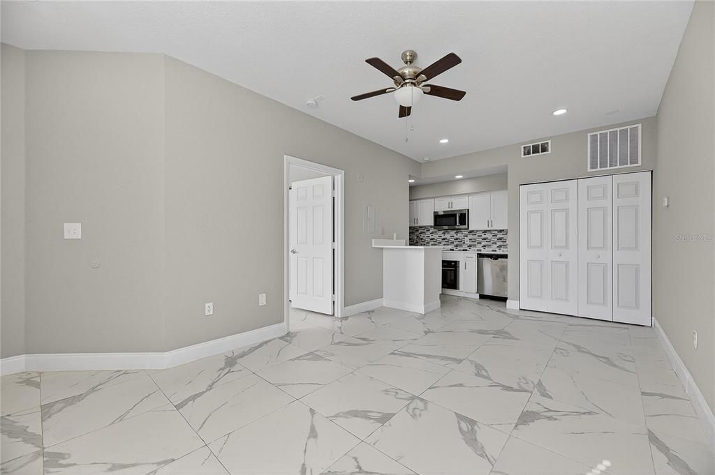 For Rent: $1,500 (1 beds, 1 baths, 554 Square Feet)